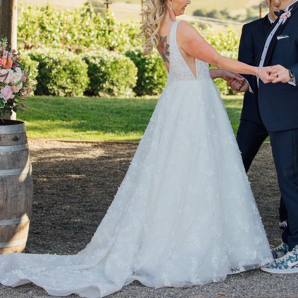 Martina Liana custom wedding dress, style 1325 - Picture 11 of 17